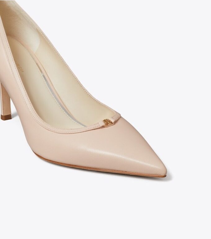 Pumps mit Double T-Schnalle Pumps mit Double T-Schnalle