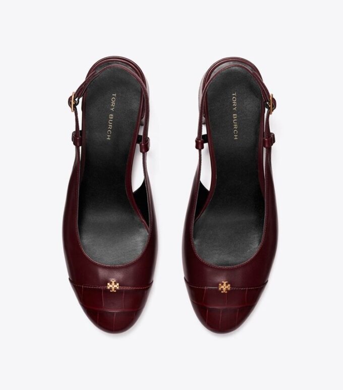 Pumps mit Kappe und Fersenriemen Pumps mit Kappe und Fersenriemen