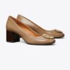Pumps mit mehreren Logos Pumps mit mehreren Logos