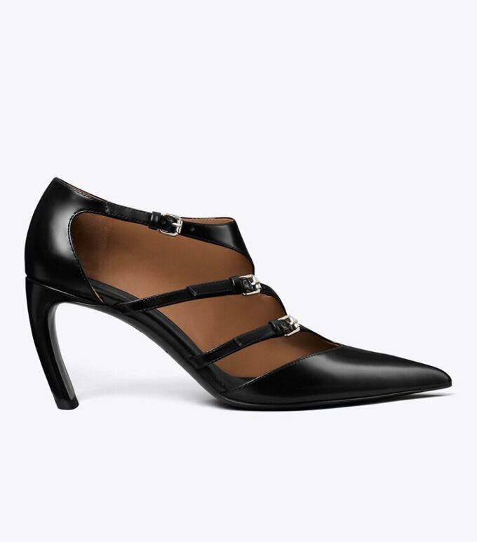 Pumps mit mehreren Schnallen Pumps mit mehreren Schnallen