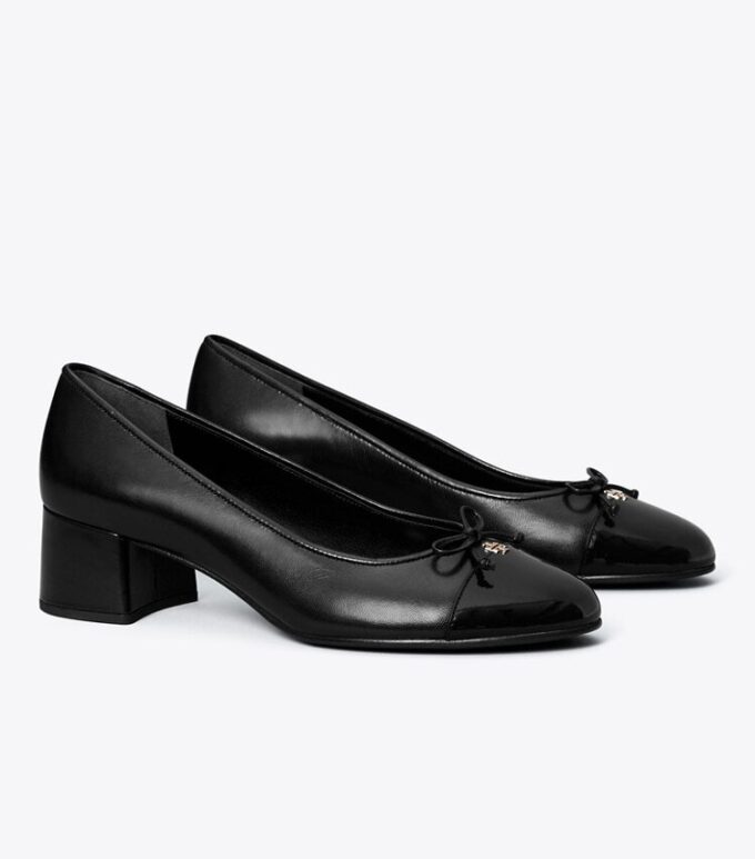 Pumps mit Zehenkappe Pumps mit Zehenkappe