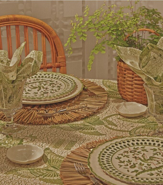 Runde Tischdecke „Butterfly Batik”, 120″ Runde Tischdecke „Butterfly Batik”, 120″