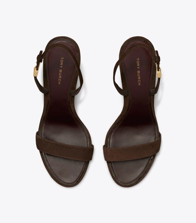 Sandalen mit Absatz und Double T-Schnalle Sandalen mit Absatz und Double T-Schnalle