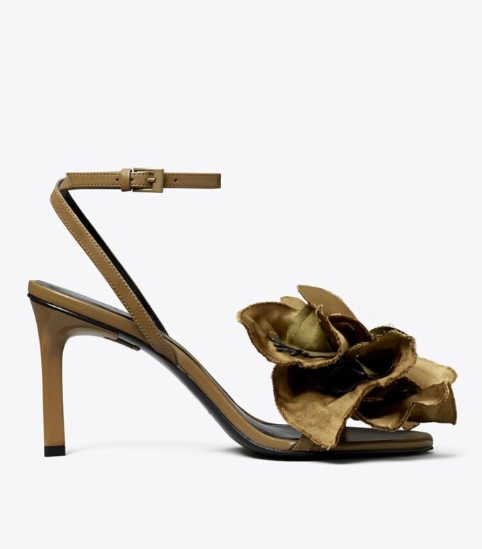 Sandalen mit Blumenabsatz Sandalen mit Blumenabsatz