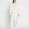 Satin-Daunenjacke mit Gürtel Satin-Daunenjacke mit Gürtel