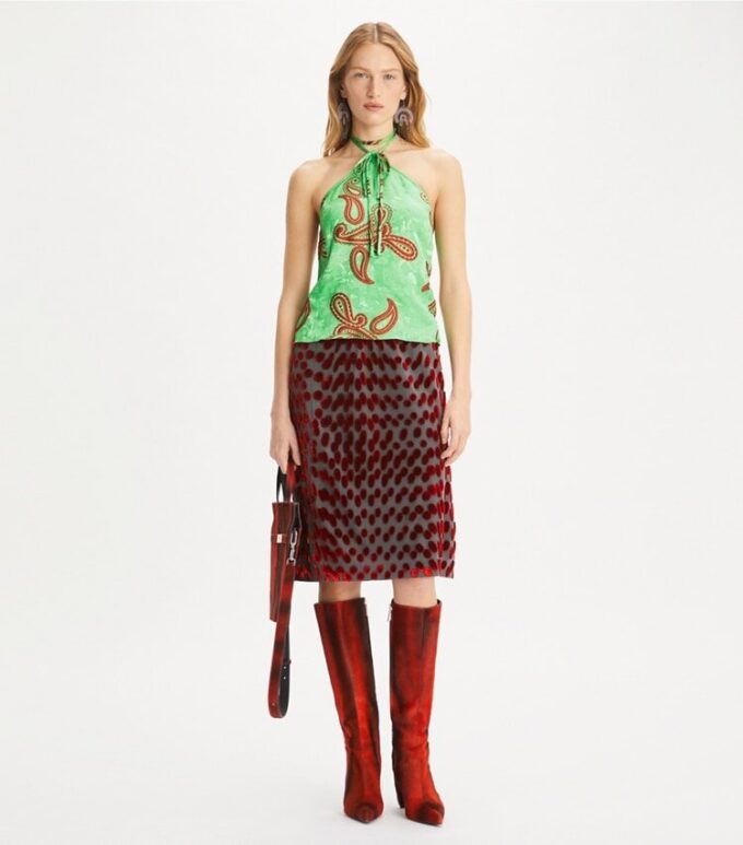 Satin-Oberteil mit Paisley-Knoten Satin-Oberteil mit Paisley-Knoten