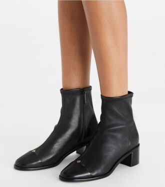 Stiefelette mit Kappe und niedrigem Absatz