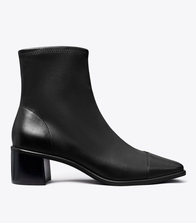 Stiefelette mit Kappe und niedrigem Absatz Stiefelette mit Kappe und niedrigem Absatz
