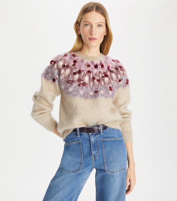 Verzierter Wollpullover Verzierter Wollpullover