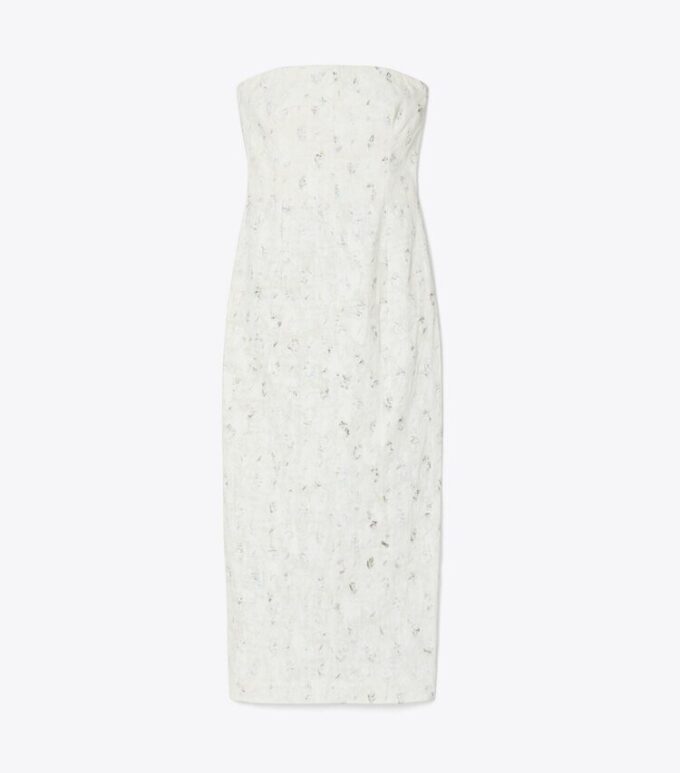 Verziertes Leinenkleid Verziertes Leinenkleid