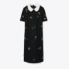 Verziertes Popeline-Kragen-Strickkleid Verziertes Popeline-Kragen-Strickkleid