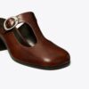Violette Pantolette mit T-Riemchen und Absatz Violette Pantolette mit T-Riemchen und Absatz