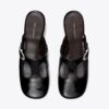 Violette Pantolette mit T-Riemchen und Absatz Violette Pantolette mit T-Riemchen und Absatz