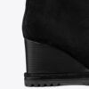 Wildleder-Stiefel mit Logo-Profilsohle und Keilabsatz Wildleder-Stiefel mit Logo-Profilsohle und Keilabsatz